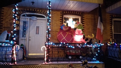 …ou dans la rue chez le Grinch