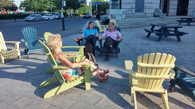 Petit salon à Pointe à Caillère