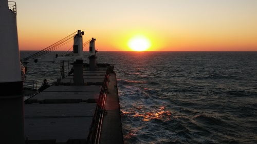 Paul regarde le soleil